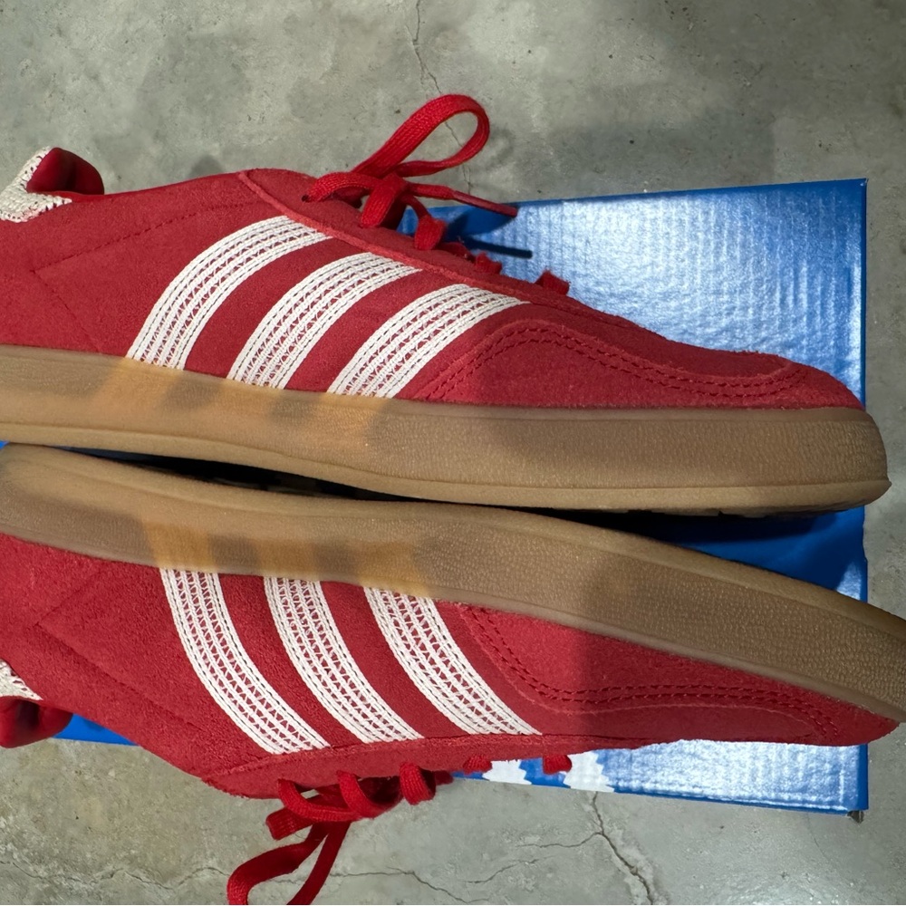 Adidas Gazelle Women size 9 — Red - Picture 2 of 7